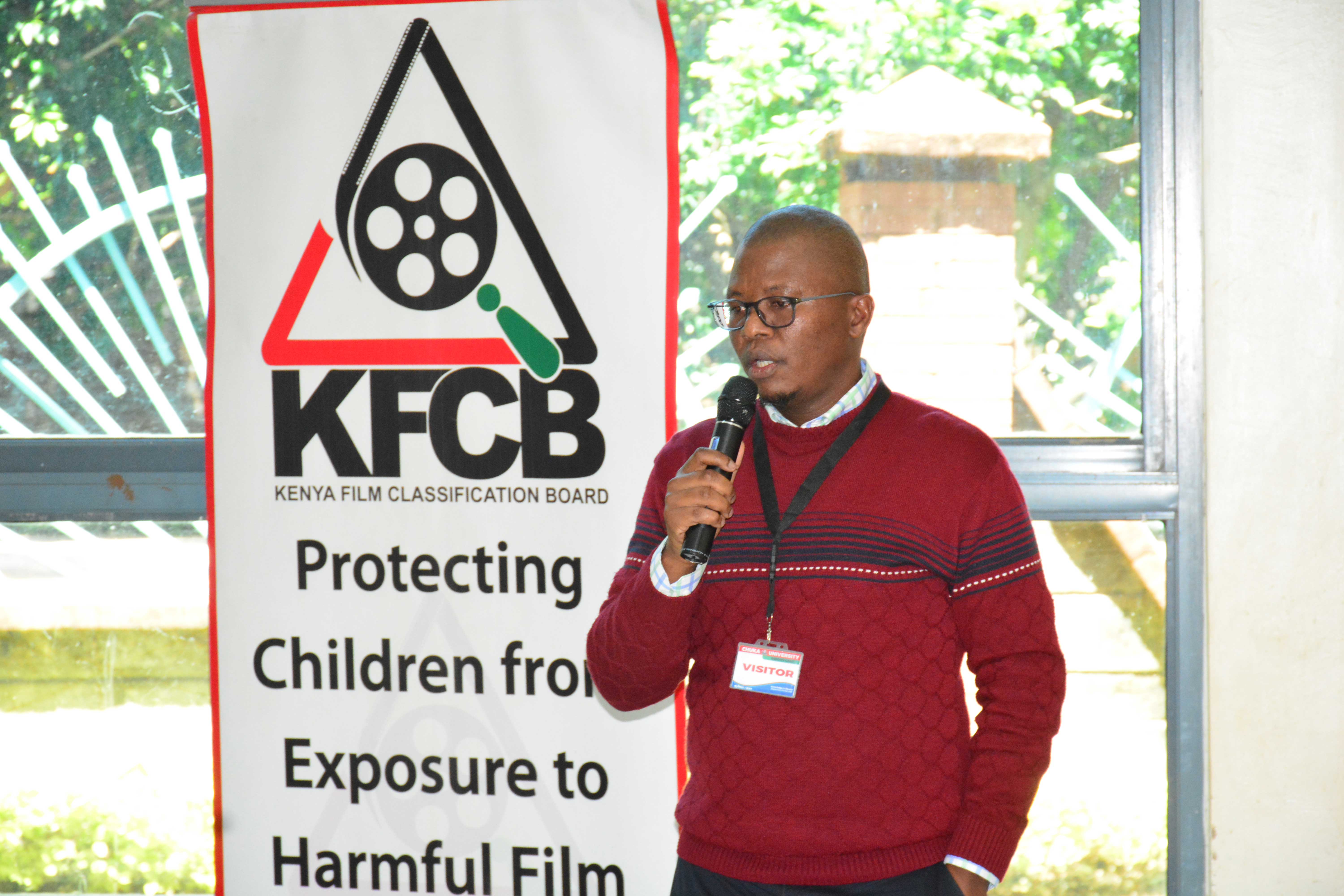 University Students Urged to Pursue Careers in the Creative Economy